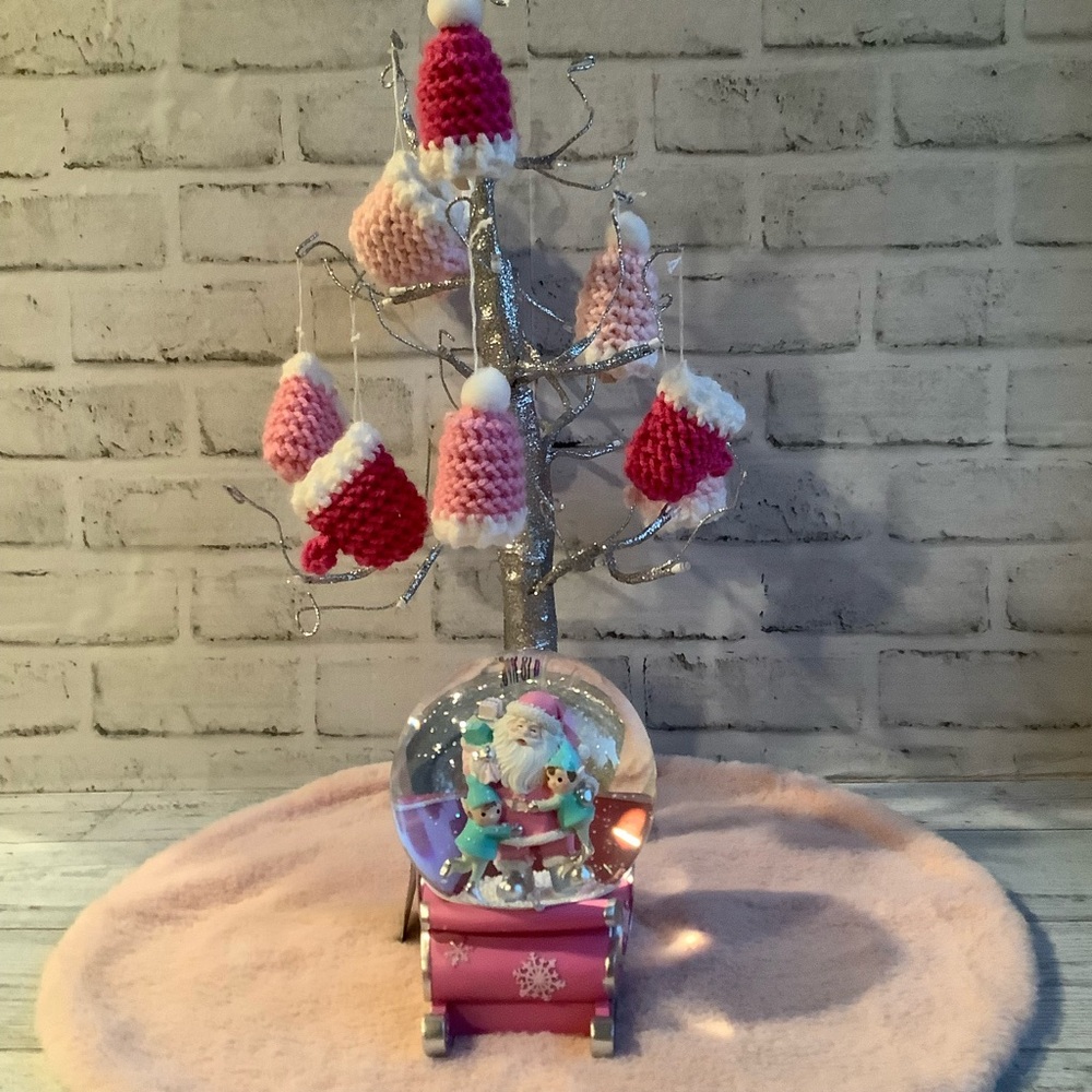 SINCERELY SANTA Santa With Sled Water Globe